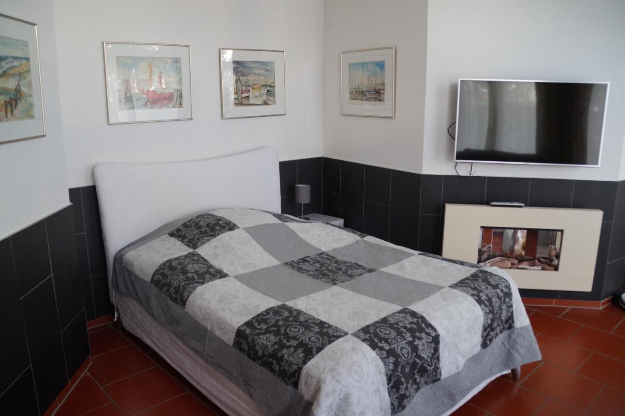 Studio-Apartment - Einraumwohnung Cuxhaven Куксхавен Екстериор снимка